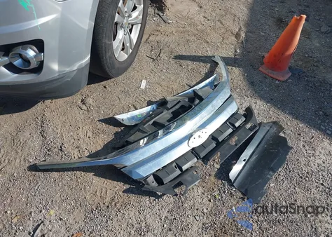 2012 Ford Fusion S из США, поврежденный, VIN 3FAHP0GA0CR272684